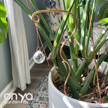 Load image into Gallery viewer, Copper Wander Suncatcher Plant Stick, Plant Suncatcher
